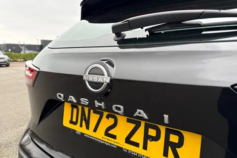 DN72ZPR Nissan Qashqai 1.3 DIG-T MHEV Acenta Premium XTRON Euro 6 (s/s) 5dr Thumbnail #34