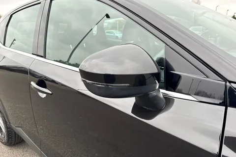 DN72ZPR Nissan Qashqai 1.3 DIG-T MHEV Acenta Premium XTRON Euro 6 (s/s) 5dr Thumbnail #36