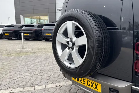 KW25GXX Land Rover Defender 130 3.0 D350 X-Dynamic SE 5dr Thumbnail #32