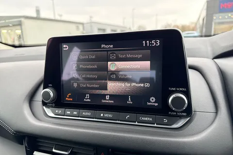 DN72ZPR Nissan Qashqai 1.3 DIG-T MHEV Acenta Premium XTRON Euro 6 (s/s) 5dr Thumbnail #46