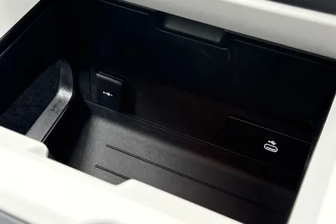 KW25GXX Land Rover Defender 130 3.0 D350 X-Dynamic SE 5dr Thumbnail #46