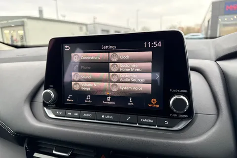 DN72ZPR Nissan Qashqai 1.3 DIG-T MHEV Acenta Premium XTRON Euro 6 (s/s) 5dr Thumbnail #50