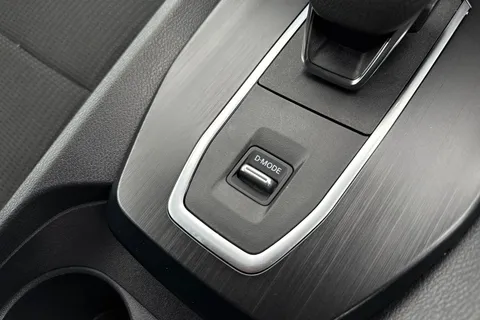 DN72ZPR Nissan Qashqai 1.3 DIG-T MHEV Acenta Premium XTRON Euro 6 (s/s) 5dr Thumbnail #55