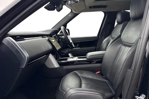 KO73MVV Land Rover Range Rover 3.0 D300 HSE 5dr Thumbnail #4