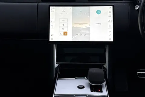 KO73MVV Land Rover Range Rover 3.0 D300 HSE 5dr Thumbnail #16