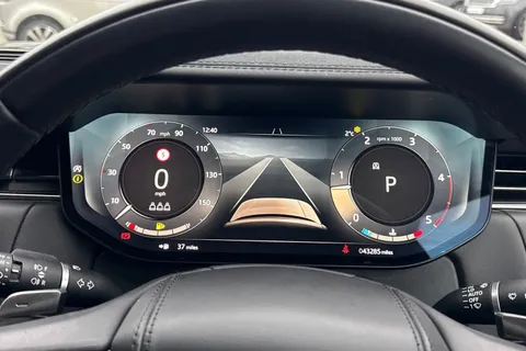 KO73MVV Land Rover Range Rover 3.0 D300 HSE 5dr Thumbnail #18