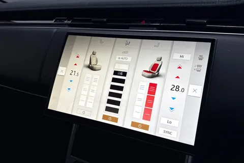 KO73MVV Land Rover Range Rover 3.0 D300 HSE 5dr Thumbnail #24