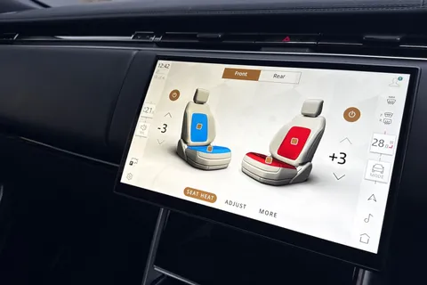 KO73MVV Land Rover Range Rover 3.0 D300 HSE 5dr Thumbnail #46