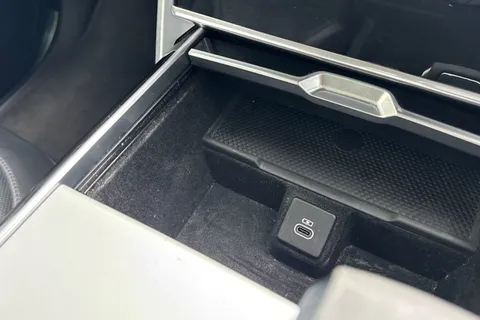 KO73MVV Land Rover Range Rover 3.0 D300 HSE 5dr Thumbnail #48