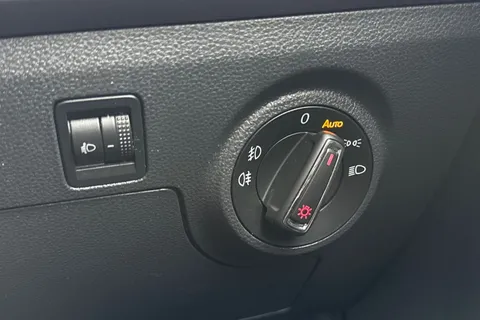 YS18VBK SEAT Arona 1.0 TSI SE DSG Euro 6 (s/s) 5dr Thumbnail #37