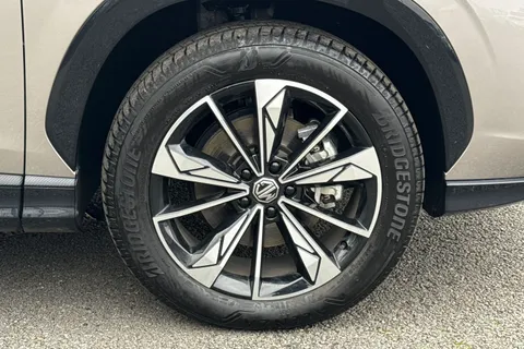 GD25KBV MG Mg Hs 1.5 T-GDI Trophy DCT Euro 6 (s/s) 5dr Thumbnail #11