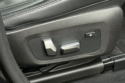 MA68YMZ BMW X4 2.0 20d M Sport Auto xDrive Euro 6 (s/s) 5dr Thumbnail #35