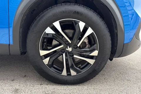 SV23XXS PEUGEOT e-2008 50kWh GT Auto 5dr (7kW Charger) Thumbnail #8