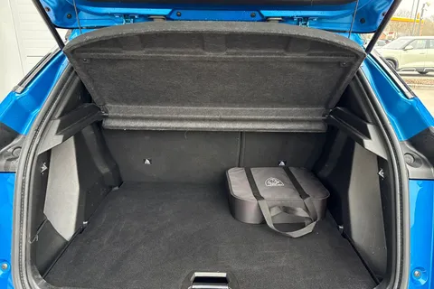 SV23XXS PEUGEOT e-2008 50kWh GT Auto 5dr (7kW Charger) Thumbnail #11