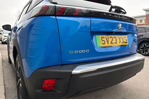 SV23XXS PEUGEOT e-2008 50kWh GT Auto 5dr (7kW Charger) Thumbnail #17