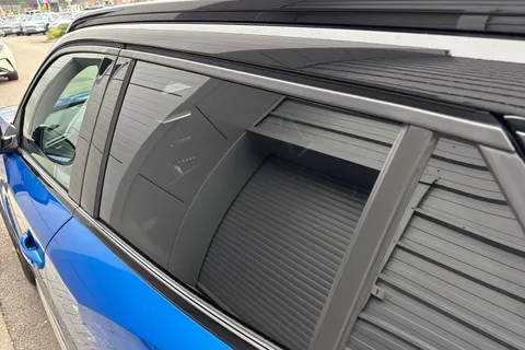 SV23XXS PEUGEOT e-2008 50kWh GT Auto 5dr (7kW Charger) Thumbnail #29