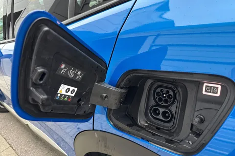 SV23XXS PEUGEOT e-2008 50kWh GT Auto 5dr (7kW Charger) Thumbnail #33