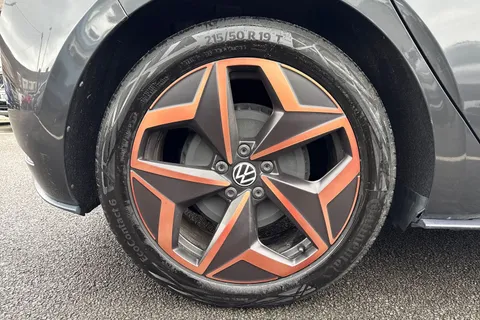 23 of 45 for VOLKSWAGEN ID.3 150kW Life Pro Performance 58kWh 5dr Auto