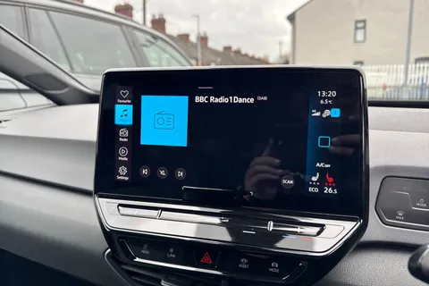 31 of 45 for VOLKSWAGEN ID.3 150kW Life Pro Performance 58kWh 5dr Auto