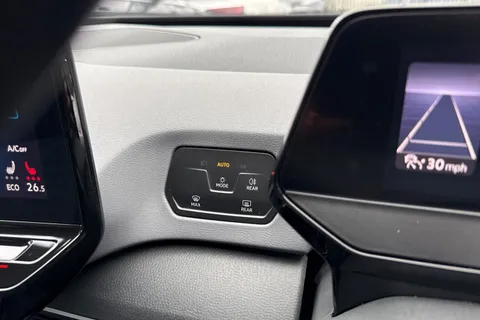 36 of 45 for VOLKSWAGEN ID.3 150kW Life Pro Performance 58kWh 5dr Auto