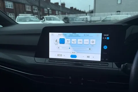 RF73GXJ Volkswagen Golf 1.4 TSI 13kWh GTE DSG Euro 6 (s/s) 5dr Thumbnail #20