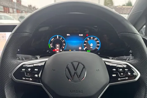 RF73GXJ Volkswagen Golf 1.4 TSI 13kWh GTE DSG Euro 6 (s/s) 5dr Thumbnail #33