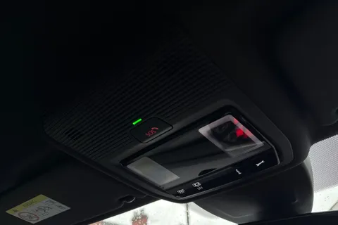 RF73GXJ Volkswagen Golf 1.4 TSI 13kWh GTE DSG Euro 6 (s/s) 5dr Thumbnail #44