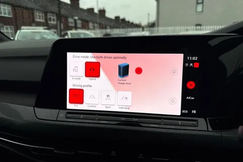 RF73GXJ Volkswagen Golf 1.4 TSI 13kWh GTE DSG Euro 6 (s/s) 5dr Thumbnail #46