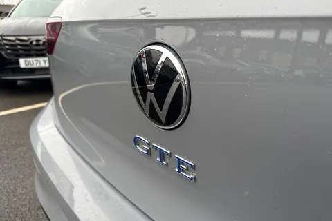 RF73GXJ Volkswagen Golf 1.4 TSI 13kWh GTE DSG Euro 6 (s/s) 5dr Thumbnail #51