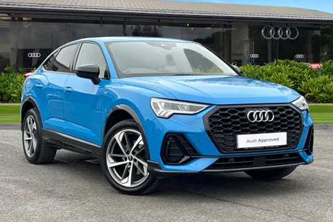 PN71LMO Audi Q3 Black Edition 35 TFSI  150 PS 6-speed Thumbnail #2