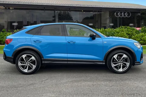 PN71LMO Audi Q3 Black Edition 35 TFSI  150 PS 6-speed Thumbnail #4