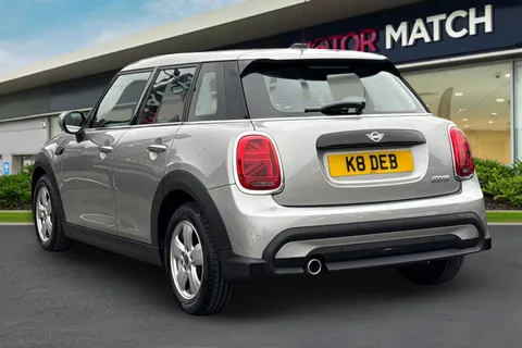 BM23MVF Mini Hatch 1.5 Cooper Classic Hatchback 5dr Petrol Manual Euro 6 (s/s) (136 ps) Thumbnail #3