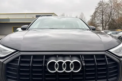 PF71JMO Audi Q3 Black Edition 35 TFSI  150 PS S tronic Thumbnail #29