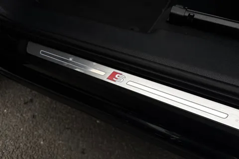 PF71JMO Audi Q3 Black Edition 35 TFSI  150 PS S tronic Thumbnail #44