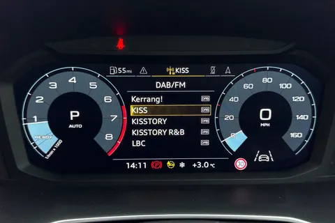 PF71JMO Audi Q3 Black Edition 35 TFSI  150 PS S tronic Thumbnail #55