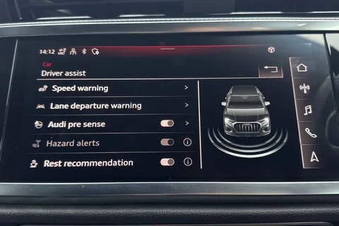 PF71JMO Audi Q3 Black Edition 35 TFSI  150 PS S tronic Thumbnail #61