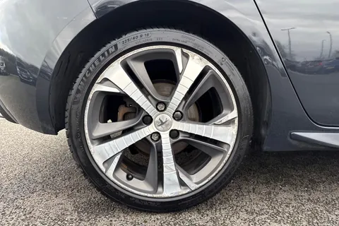 KW66HPZ PEUGEOT 308 2.0 BlueHDi GT Line EAT Euro 6 (s/s) 5dr Thumbnail #12