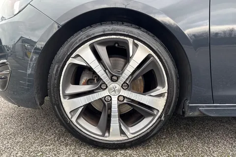 KW66HPZ PEUGEOT 308 2.0 BlueHDi GT Line EAT Euro 6 (s/s) 5dr Thumbnail #13
