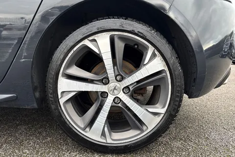 KW66HPZ PEUGEOT 308 2.0 BlueHDi GT Line EAT Euro 6 (s/s) 5dr Thumbnail #14