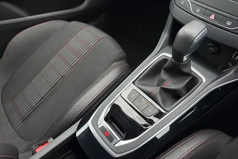 KW66HPZ PEUGEOT 308 2.0 BlueHDi GT Line EAT Euro 6 (s/s) 5dr Thumbnail #24