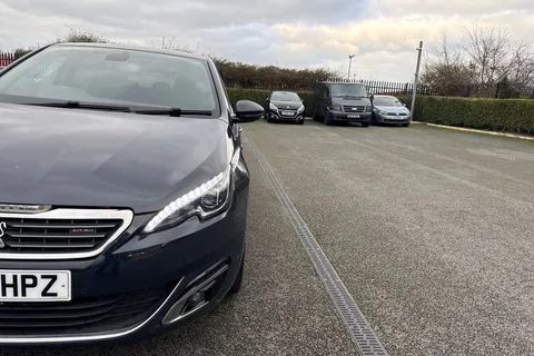 KW66HPZ PEUGEOT 308 2.0 BlueHDi GT Line EAT Euro 6 (s/s) 5dr Thumbnail #27