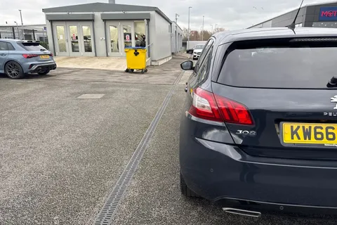 KW66HPZ PEUGEOT 308 2.0 BlueHDi GT Line EAT Euro 6 (s/s) 5dr Thumbnail #33