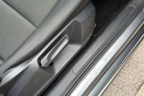 40 of 63 for VOLKSWAGEN GOLF SV 1.4 TSI SE 5dr DSG