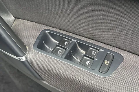 41 of 63 for VOLKSWAGEN GOLF SV 1.4 TSI SE 5dr DSG