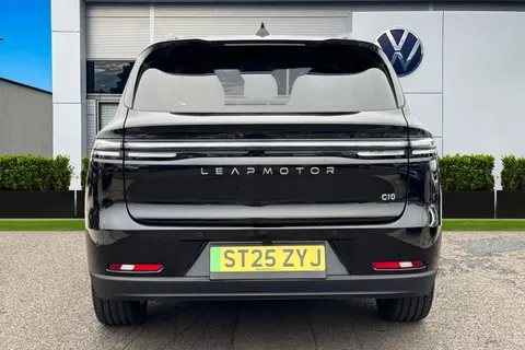 ST25ZYJ Leapmotor C10 69.9kWh Auto 5dr Thumbnail #5
