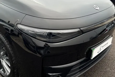 ST25ZYJ Leapmotor C10 69.9kWh Auto 5dr Thumbnail #9