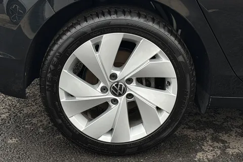 10 of 43 for VOLKSWAGEN GOLF 1.5 TSI 150 Match 5dr