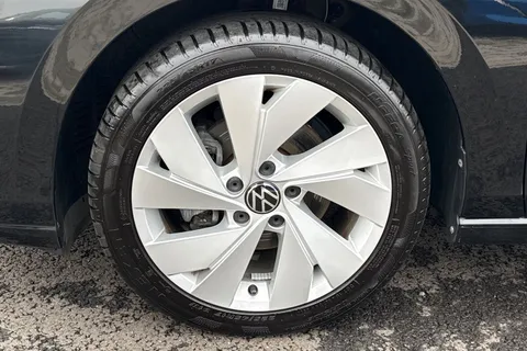 12 of 43 for VOLKSWAGEN GOLF 1.5 TSI 150 Match 5dr