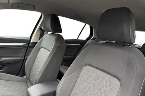 16 of 43 for VOLKSWAGEN GOLF 1.5 TSI 150 Match 5dr