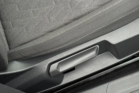 33 of 43 for VOLKSWAGEN GOLF 1.5 TSI 150 Match 5dr